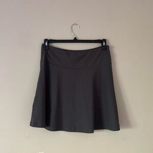 Eddie Bauer Grey Flowy Activewear Skirt Size Medium